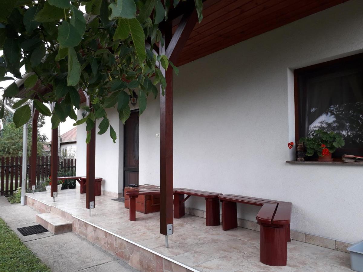 Matyas Apartman Tard Dış mekan fotoğraf